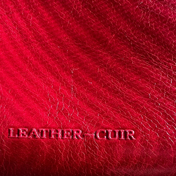 Vintage Kisslock Coin Purse Red Genuine Leather SO AUTHENTICALLY VINTAGE. - Picture 4 of 9